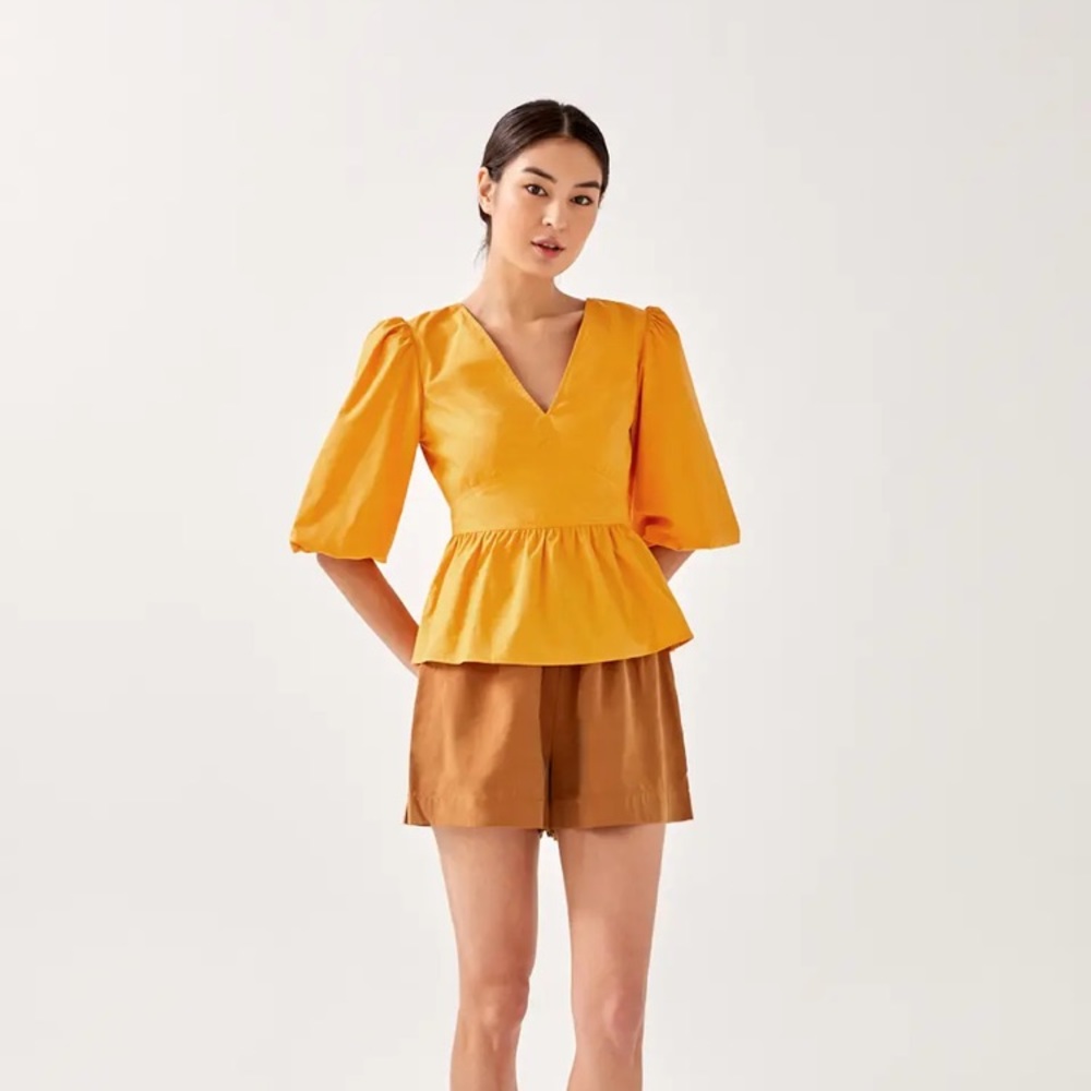 Fleuri puff sleeve peplum top